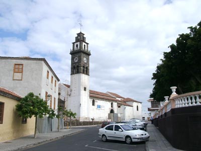 Teneriffa Die Kirche Nuestra Senora de los Remedios im Zentrum des Ortes