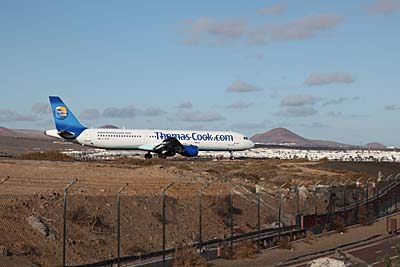 Airbus A321 vor dem Start - Aeropuerto de Lanzarote