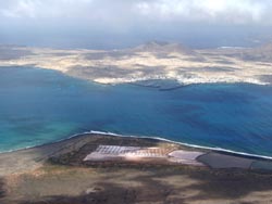 Blick &uuml;ber die Saline nach La Graciosa