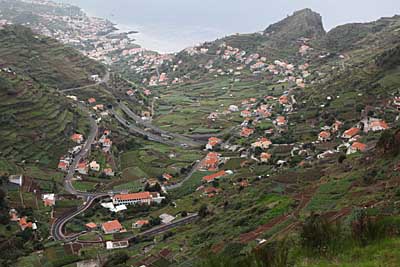 Straßengewirr auf Madeira