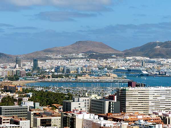 Gran Canaria - Inselhauptstadt Las Palmas - Ausblick auf Santa Catalina, Hafen und La Isleta