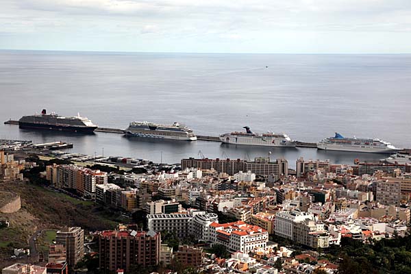 4-fach Anlauf in Santa Cruz de Tenerife