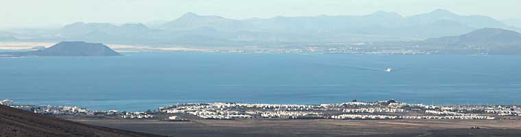 Lanzarote - Blick von Femes nach Playa Blanca und Fuerteventura