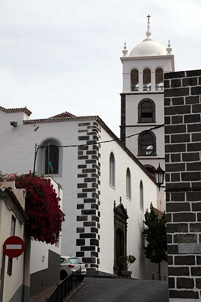 Blick zur Kirche Santa Ana