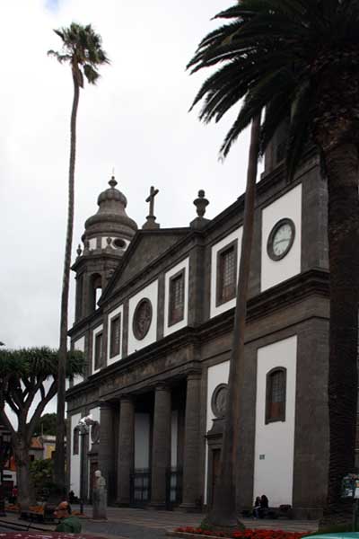 Catedral de los Remedios in La Laguna