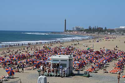 Gran Canaria - Hochbetrieb am Strand