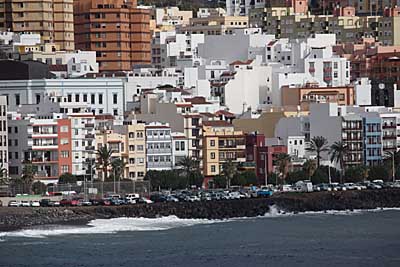 Blick auf die Avenida Maritima in Santa Cruz de La Palma