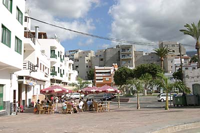 Die Plaza von Alcala an der Westküste Teneriffas