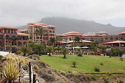 Hotel an der Playa del Fañabé - Teneriffa