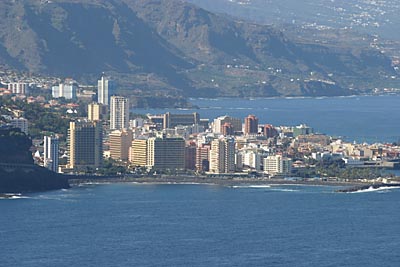 Blick auf die Skyline von Puerto de la Cruz - Teneriffa