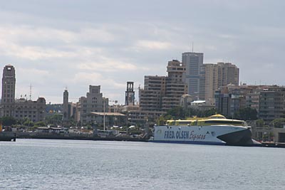 Blick auf Skyline und Fährhafen - Santa Cruz de Tenerife