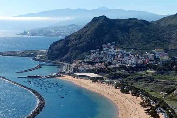 Playa de las Teresitas, San Andres und der Teide